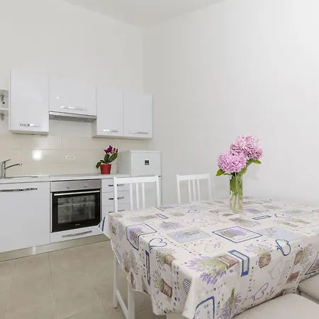 Apartment Andelka